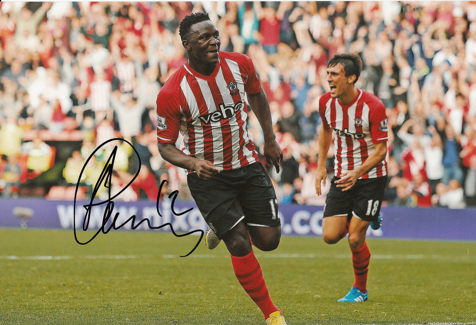 SOUTHAMPTON HAND SIGNED VICTOR WANYAMA 12X8 Photo Poster painting 2.