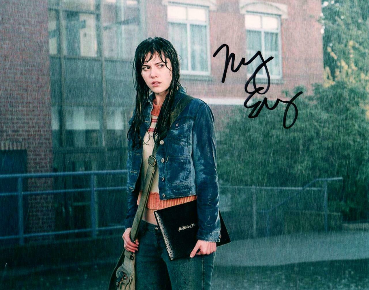 Mary Elizabeth Winstead Autographed Signed 8x10 Photo Poster painting ( Gemini Man ) REPRINT