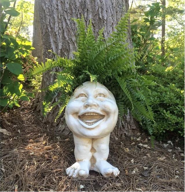 Mugglys Face Statue Planter