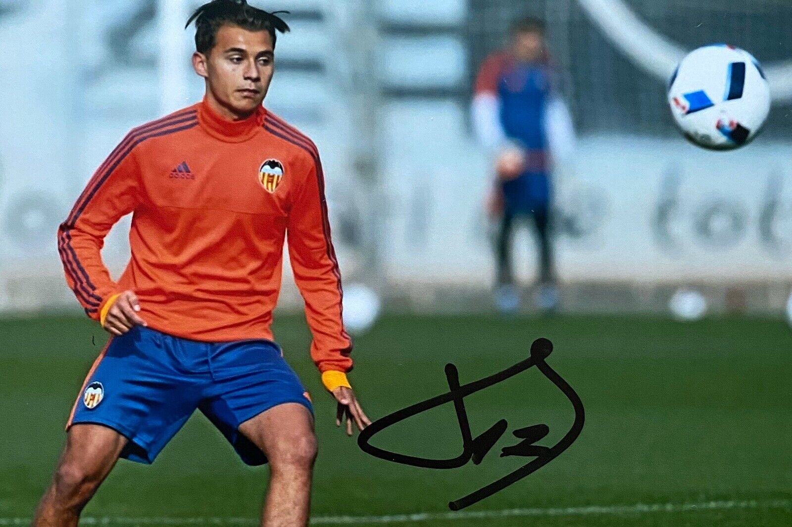 Fran Villalba Genuine Hand Signed 6X4 Photo Poster painting - Valencia CF 2