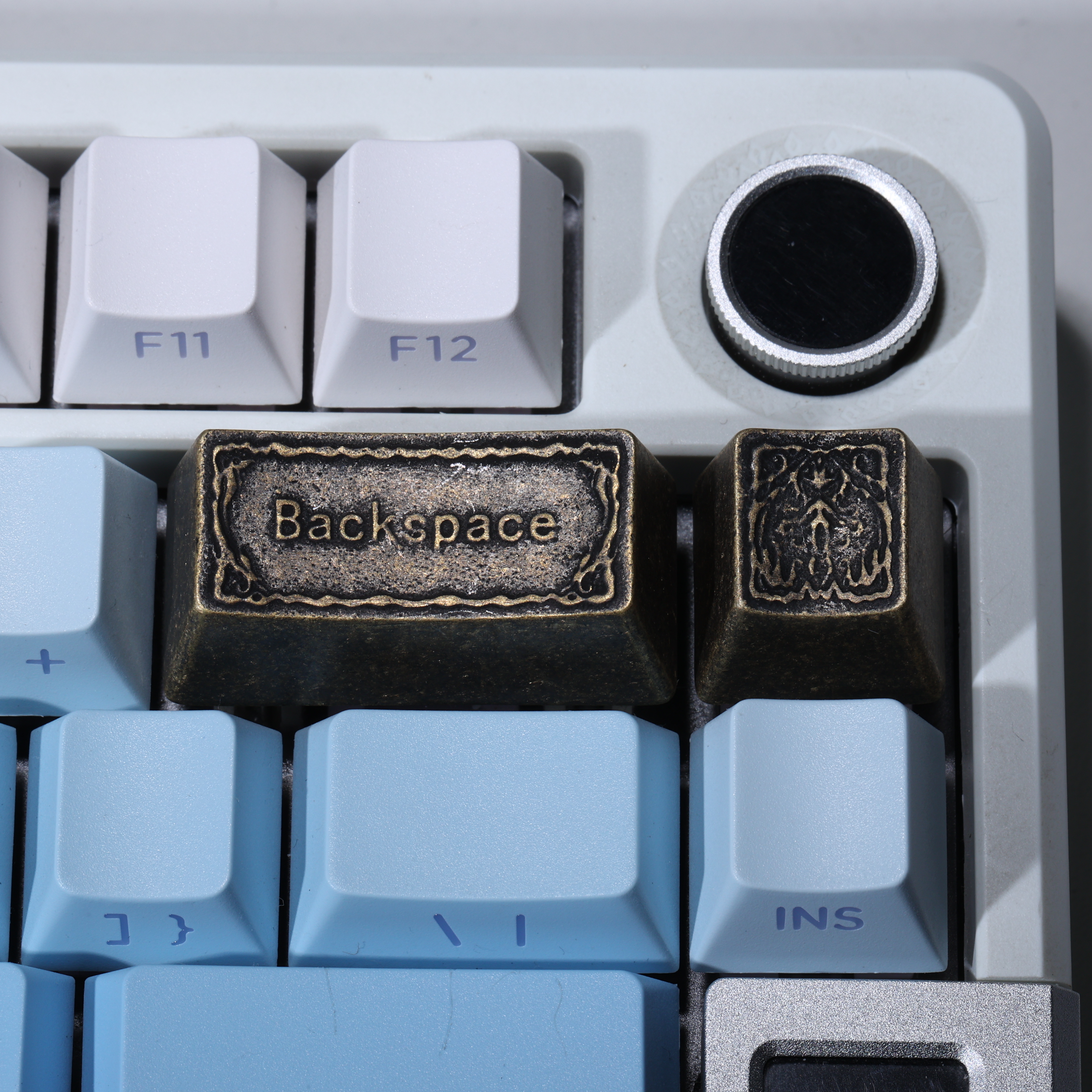 Cthulhu-Inspired Artisan Keycap Set Axonkit