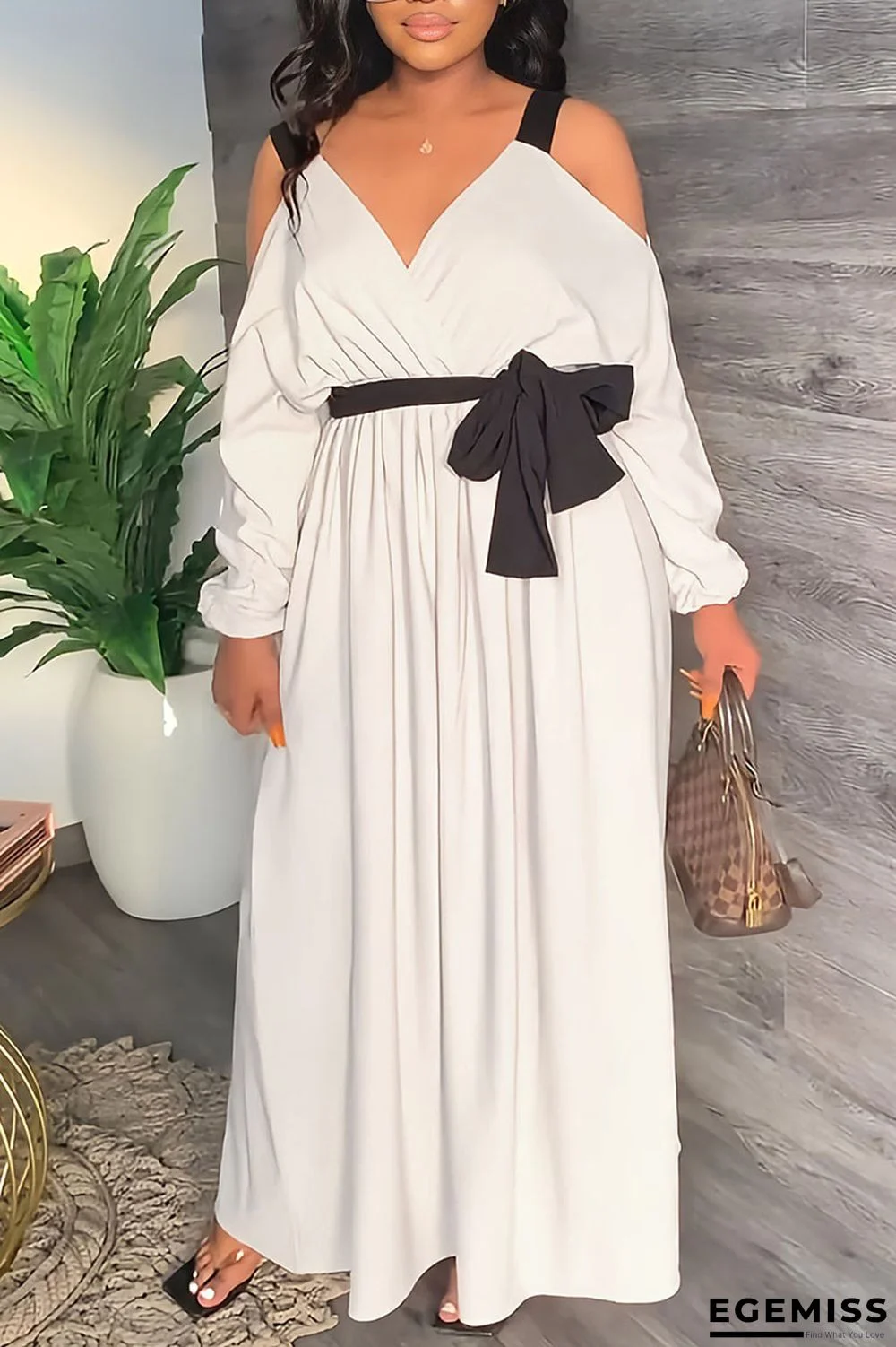 White Casual Sweet Solid Bandage Patchwork V Neck Straight Dresses | EGEMISS