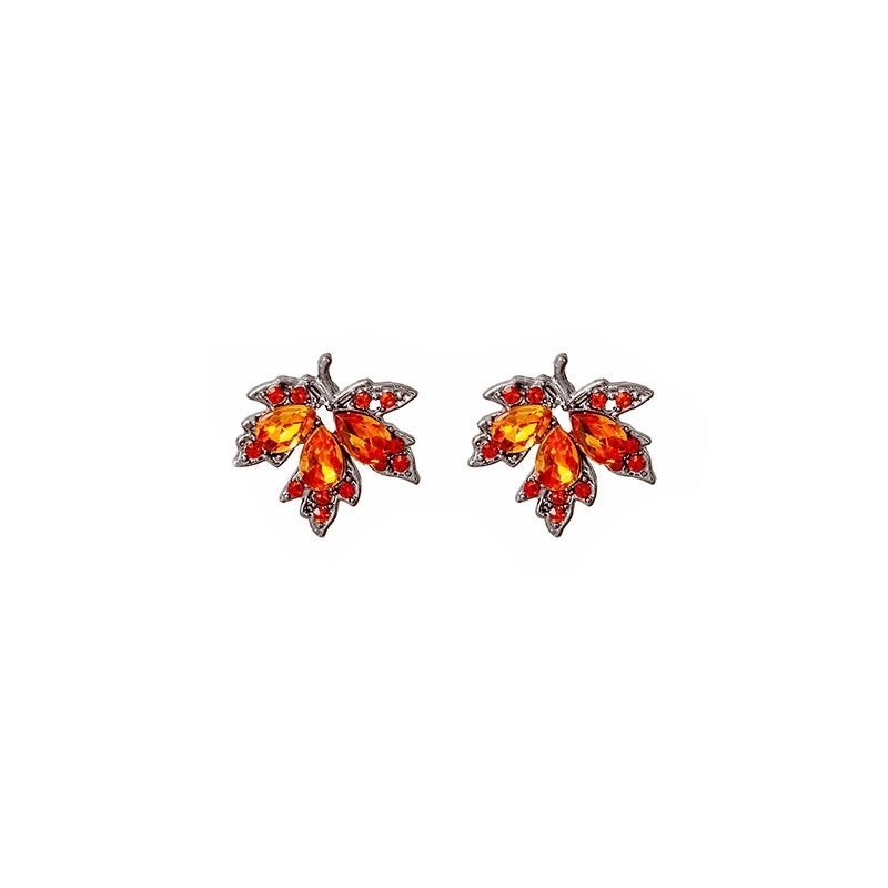 Silver Needle Autumn And Winter Micro-inlaid Full Diamond Red Zircon Red Maple Leaf Earrings Retro Artistic Temperament Girl’s Ear Jewelry