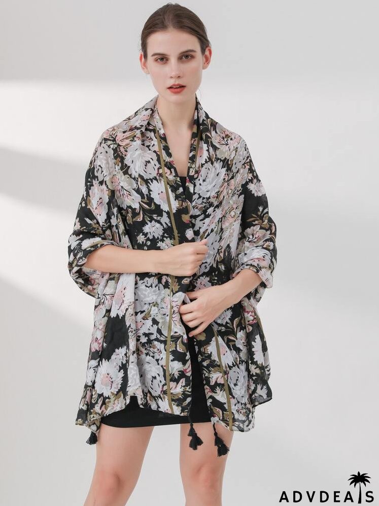 Floral Print Tassel Decor Scarf