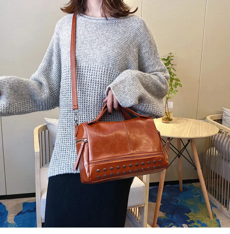 Single Shoulder Diagonal Bag Soft Leather