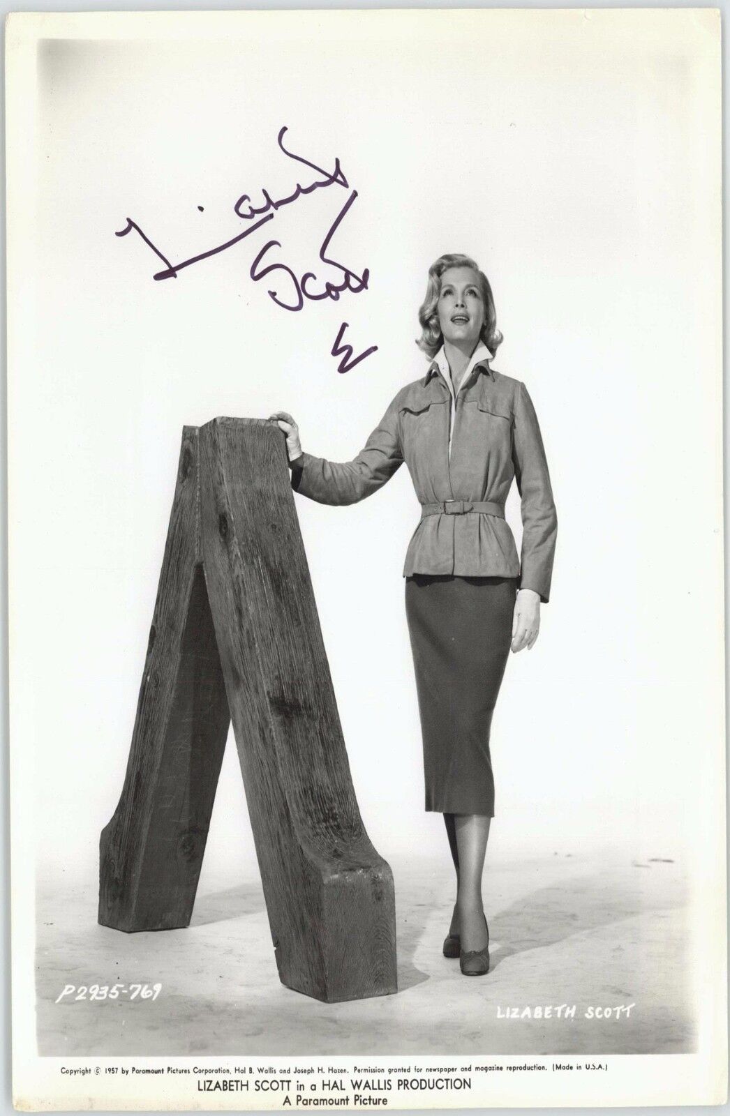 LIZABETH SCOTT, ACTRESS (DECEASED) 8X10 JSA AUTHENTICTED COA #P41730