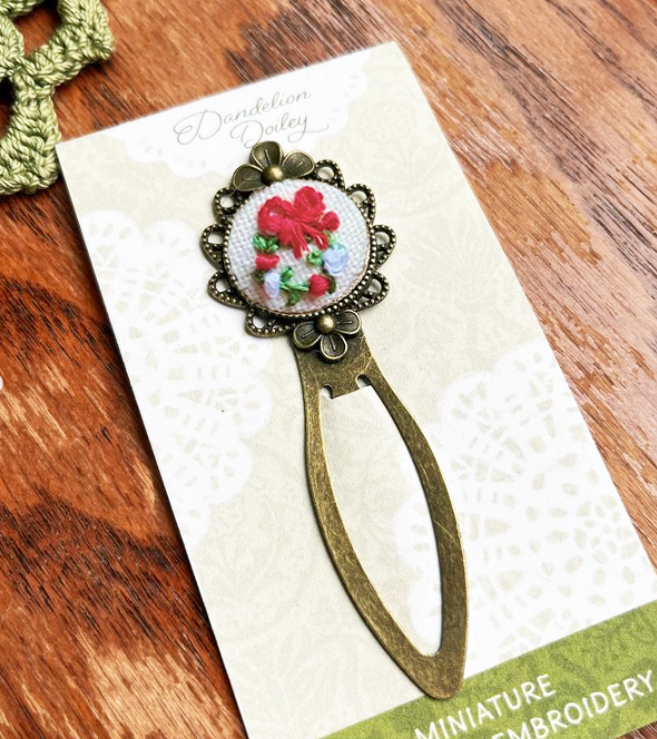 【Christmas Discount】Personalized Embroidery Decorations & Accessories kit - With Pattern & introduction