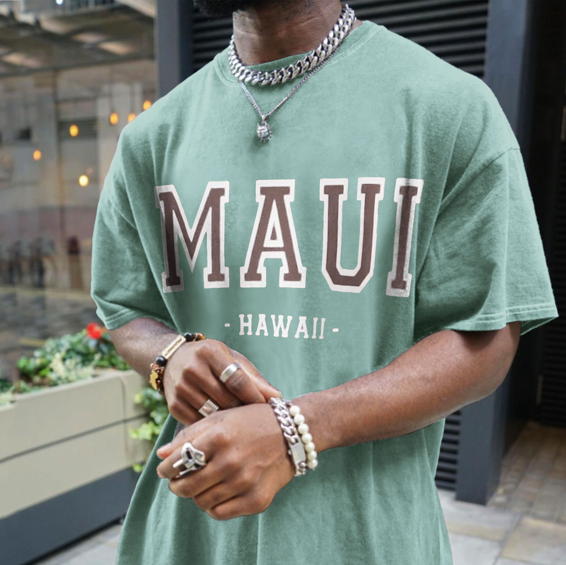 Retro Oversized MAUI Men's T-shirt