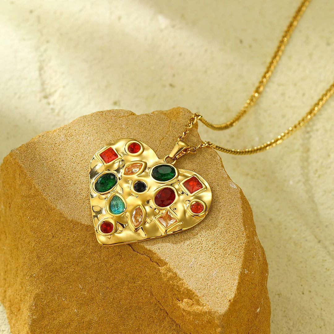 Colored Diamond Dopamine Love Heart Titanium Steel Necklace