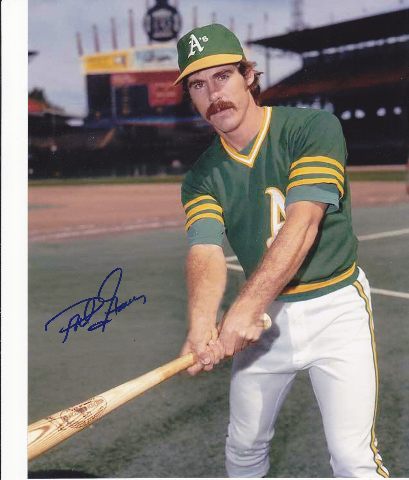 PHIL GARNER OAKLAND A'S ACTION SIGNED 8x10