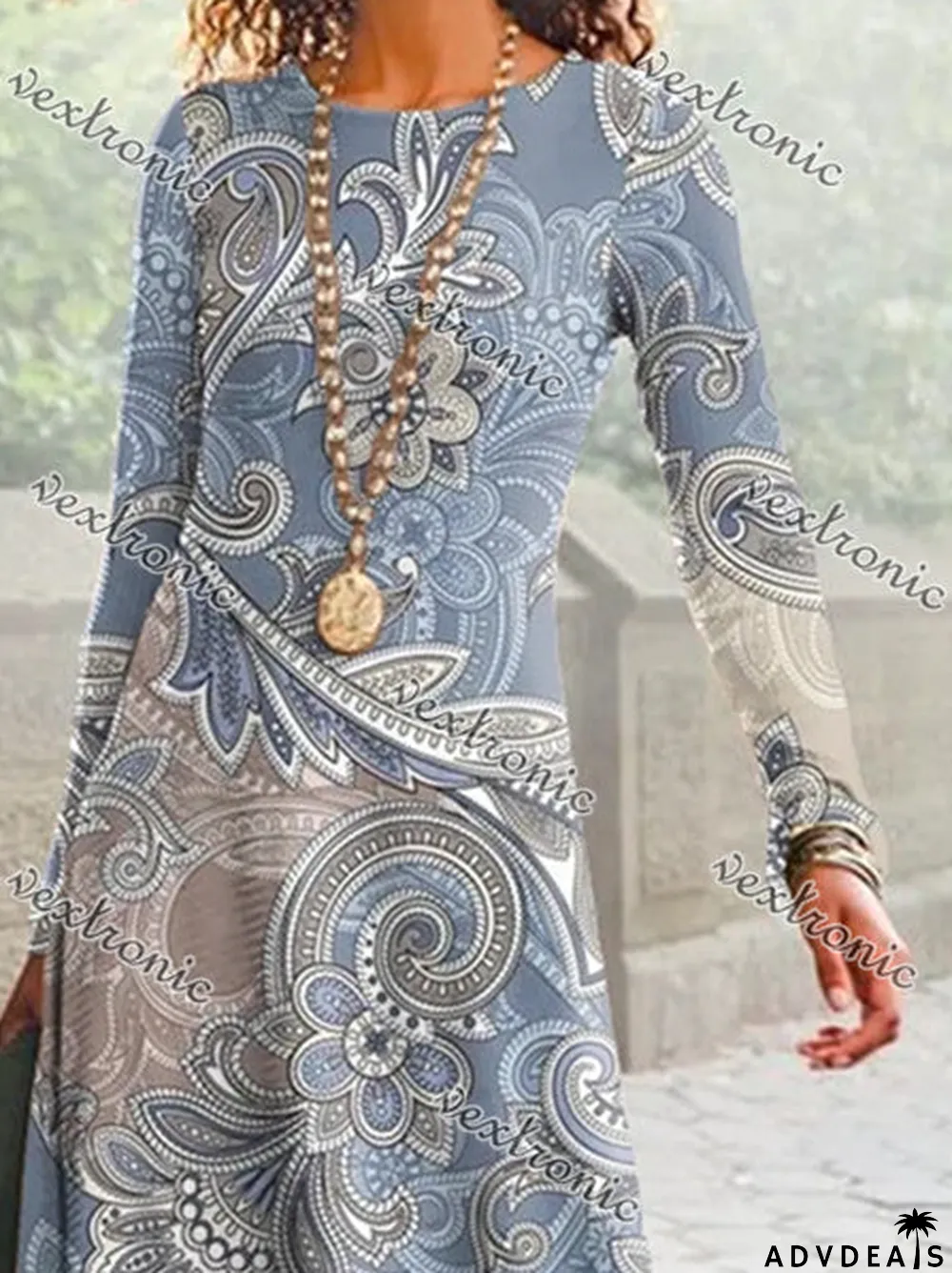 Women's Blue Scoop Neck Long Sleeve Graphic Pockets Maxi Dress