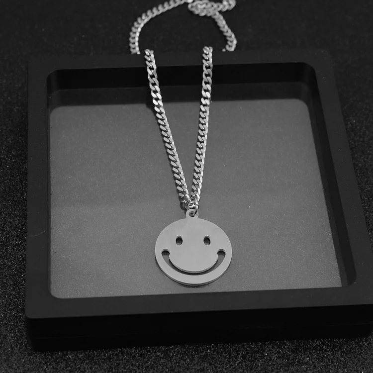 방탄소년단 J-HOPE Smiley Necklace