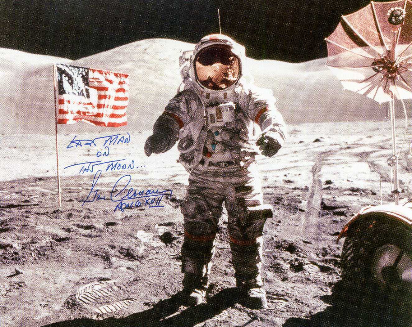 GENE CERNAN Signed 'Moon' Photo Poster paintinggraph - Apollo 17 'Last Man on the Moon' preprint