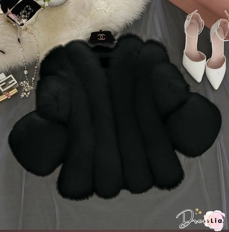 Womens Faux Fur Coat With Fox Winter Fashion New Motorcycle Style Luxury Leather Jackets