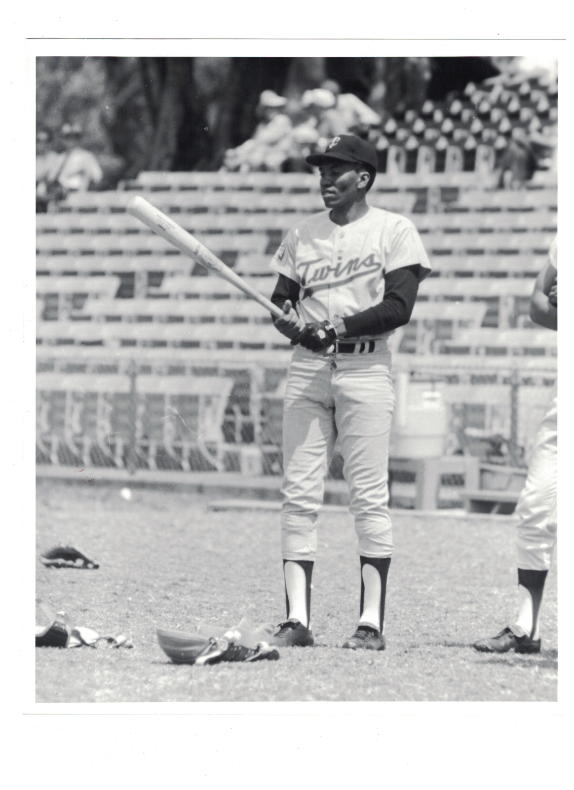 Cesar Tovar Minnesota Twins 8x10 Vintage Baseball Photo Poster painting RH2