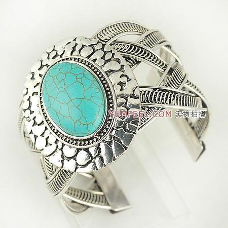 Retro ringent women western style bracelet