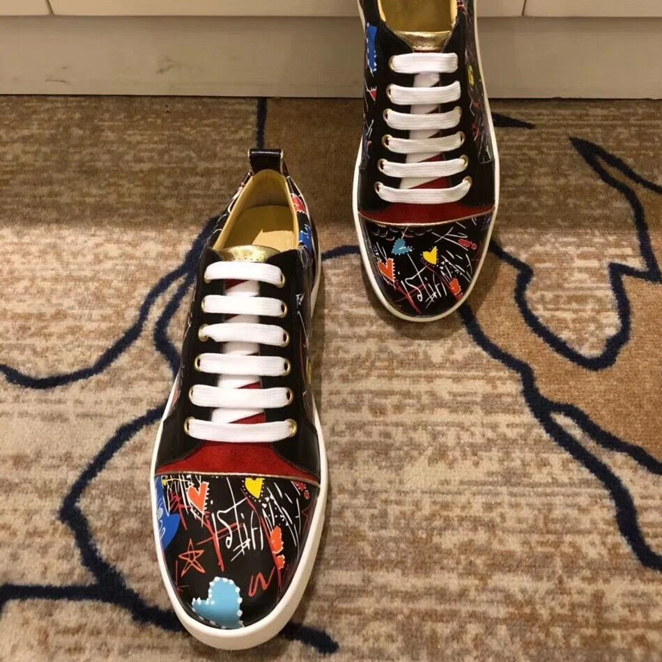 New Luxury brand designer shoes Handmade Fashion Man Leather Loafers Men Printed Embroidery Driving Party Flats Men Causal Shoes