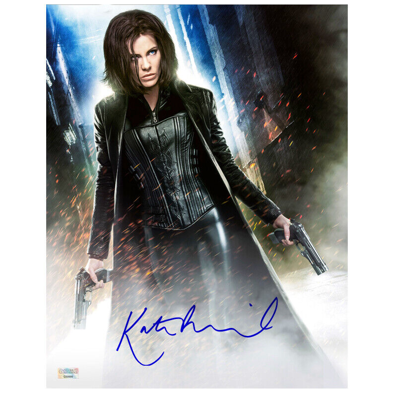 Kate Beckinsale Autographed Underworld Selene Death Dealer 11×14 Photo Poster painting