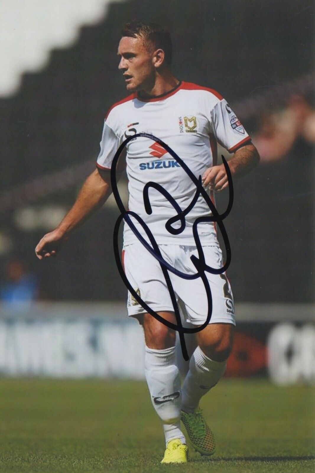 LEE HODSON HAND SIGNED 6X4 Photo Poster painting - FOOTBALL AUTOGRAPH - MK DONS 1.