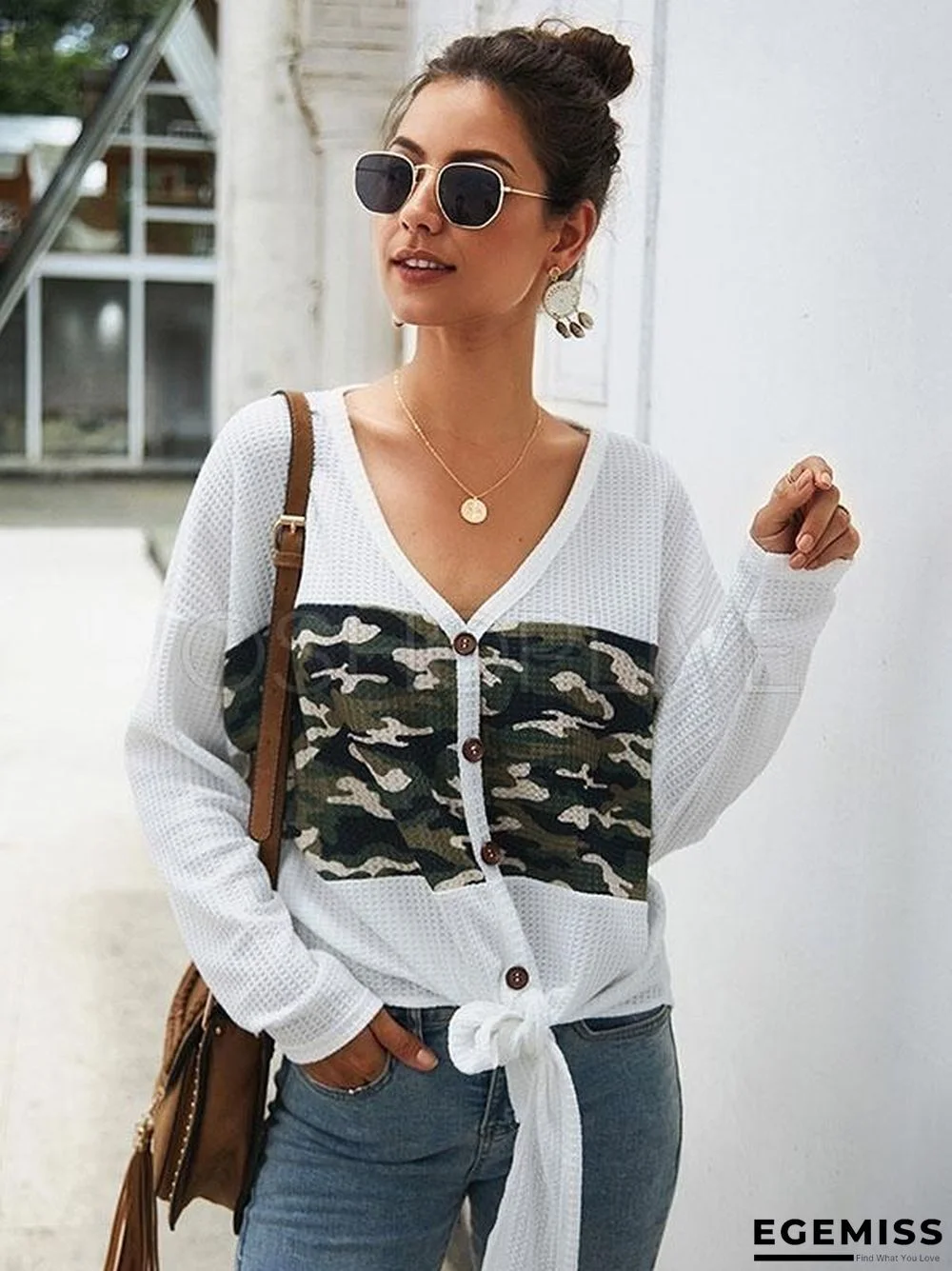 Camouflage Stitching V-neck Knit Sweater | EGEMISS