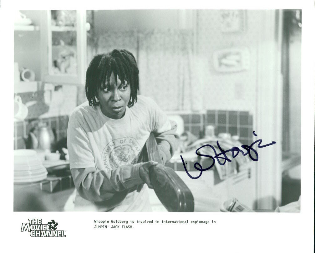 Whoopi Goldberg (Jumpin' Jack Flash) signed authentic 8x10 Photo Poster painting COA