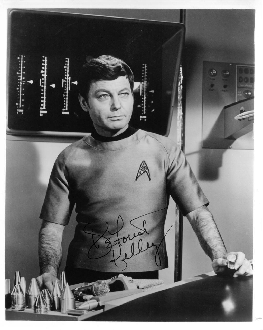 DeForest Kelley Signed Star Trek Autographed 8x10 B/W Photo Poster painting BECKETT #BD28113