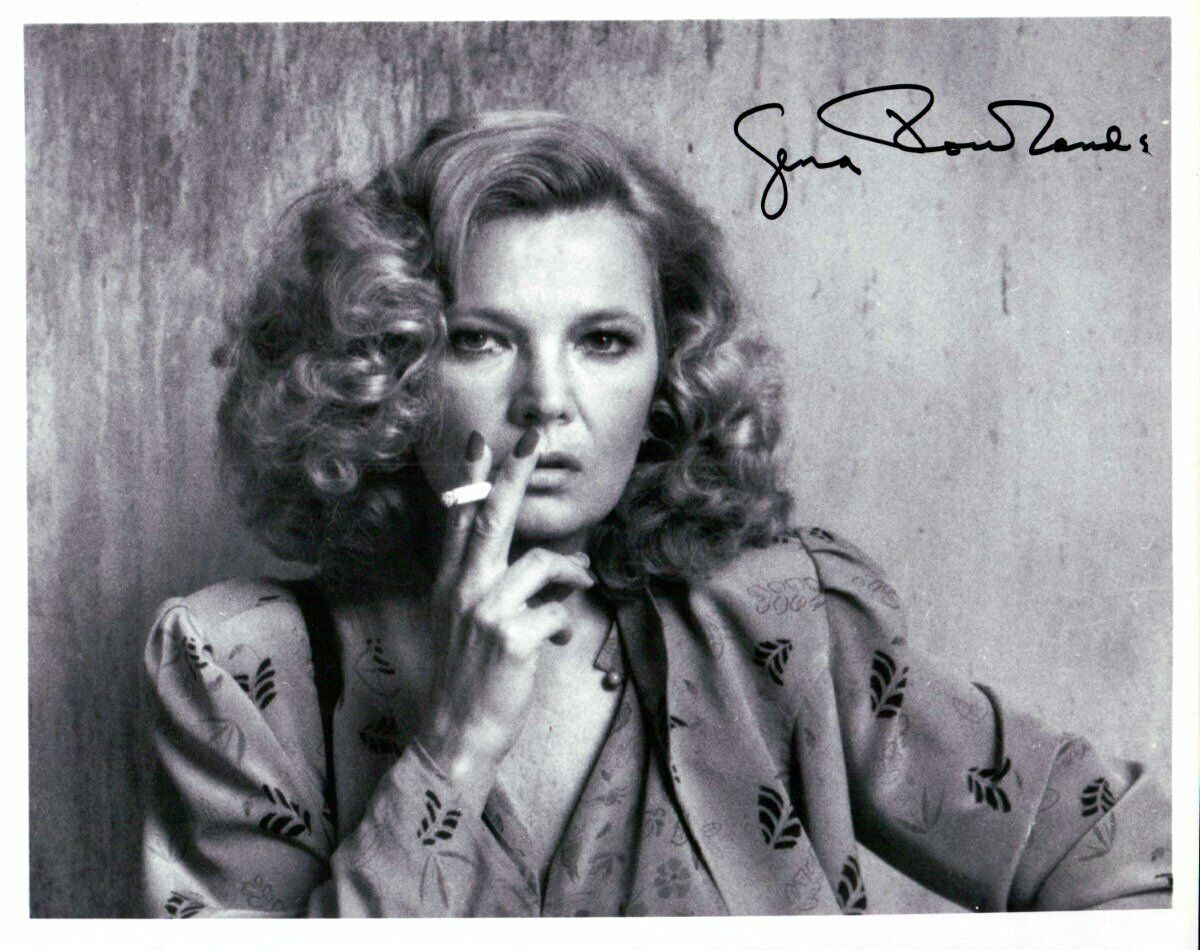 Gena Rowlands Signed Autographed 8X10 Photo Poster painting Gloria Actress Smoking JSA JJ41103