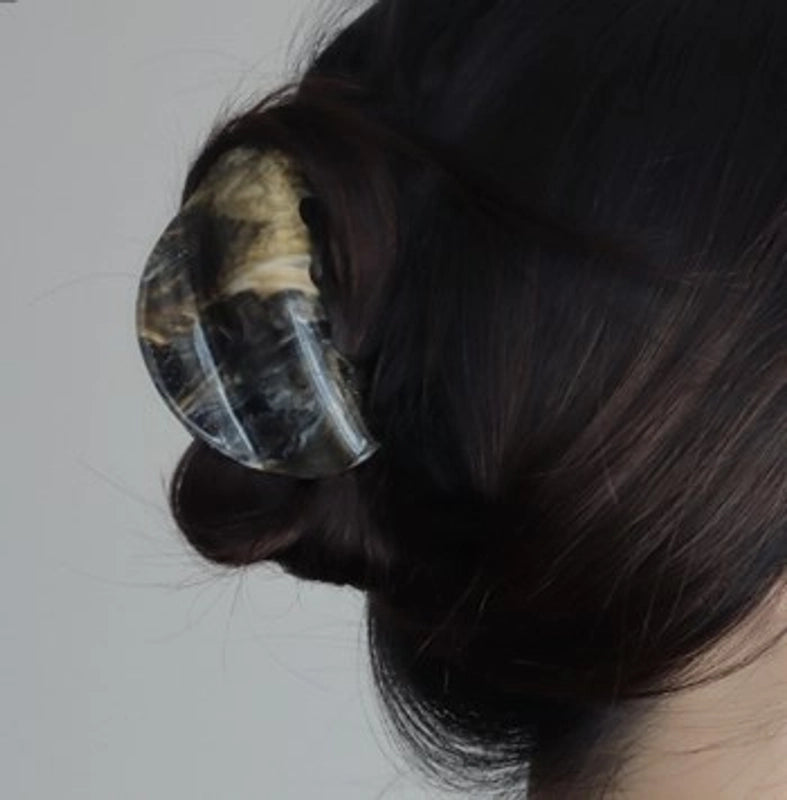 Women’s Minimalist Gradient Color Acetic Acid Sheets Stoving Varnish Hair Claws