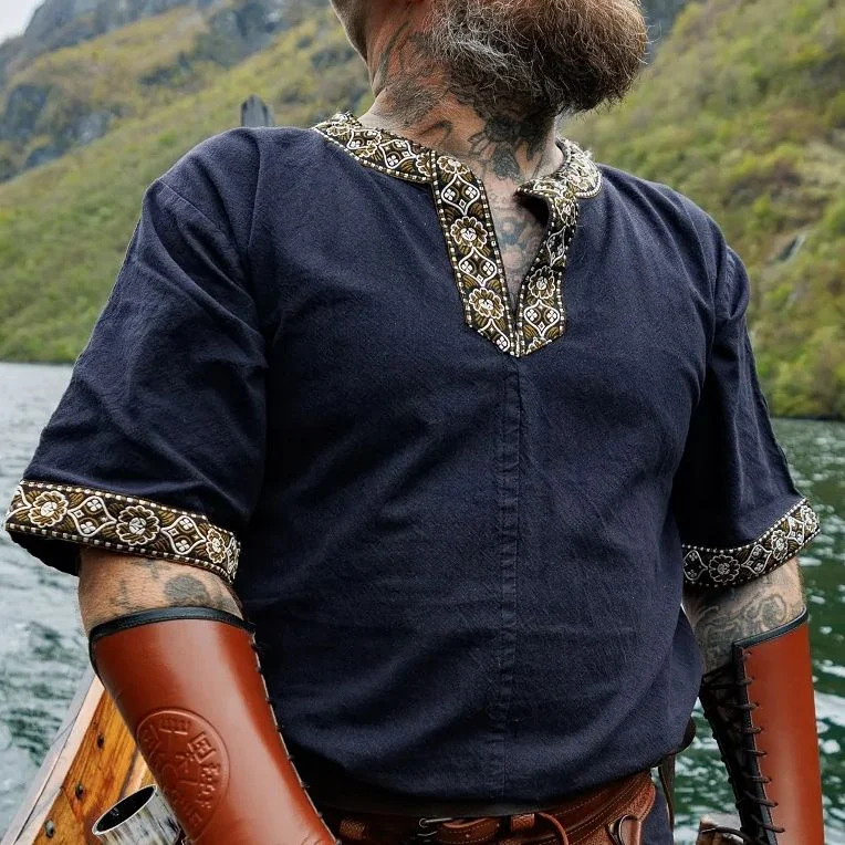 Men's Viking Embroidered Robe Top-inspireuse