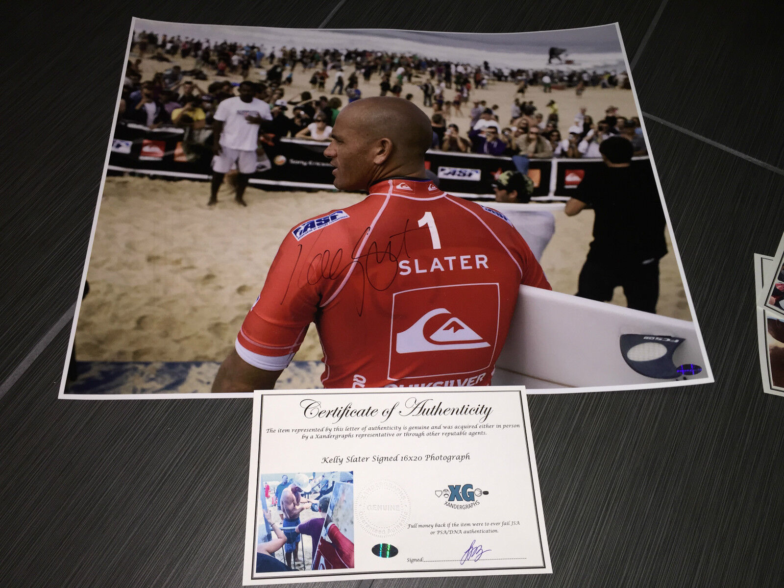 KELLY SLATER SIGNED 16X20 Photo Poster paintingGRAPH Photo Poster painting SURFER SURF ASP WSL -EXACT PROOF COA