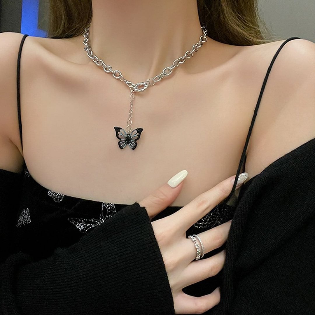 Sweet Cool Butterfly Pendant Necklace