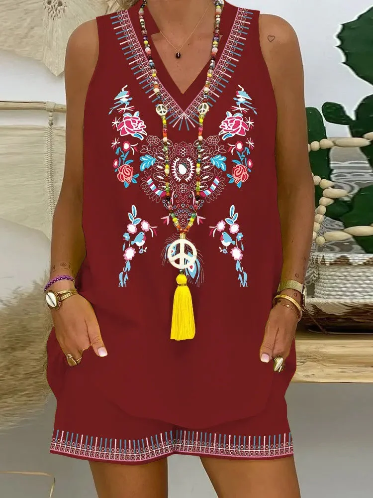 Women's Sleeveless Notch V-neck Tribal Floral Print Top & Pockets Design Shorts Set