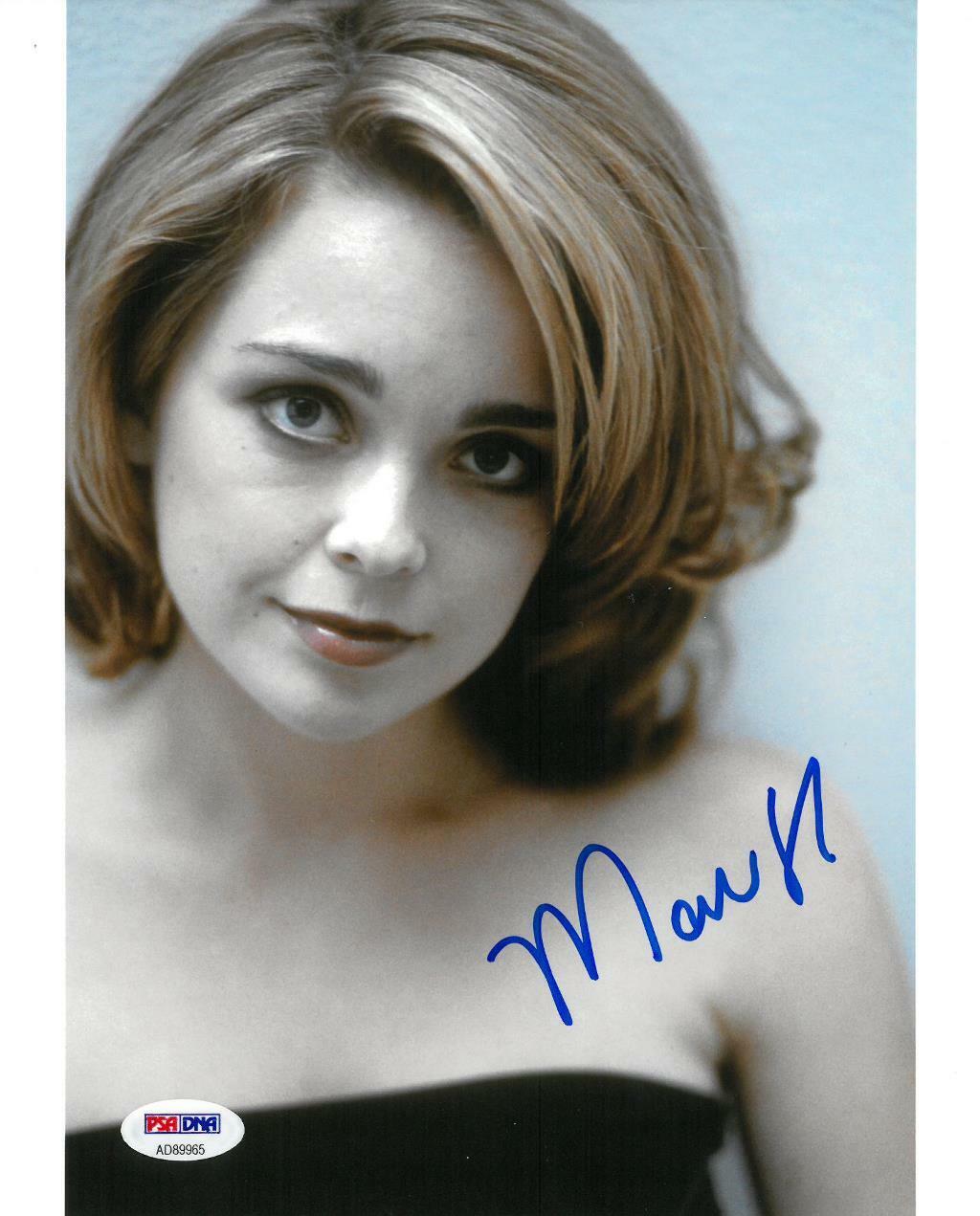 Marisa Couglan Signed Authentic Autographed 8x10 Photo Poster painting PSA/DNA #AD89965