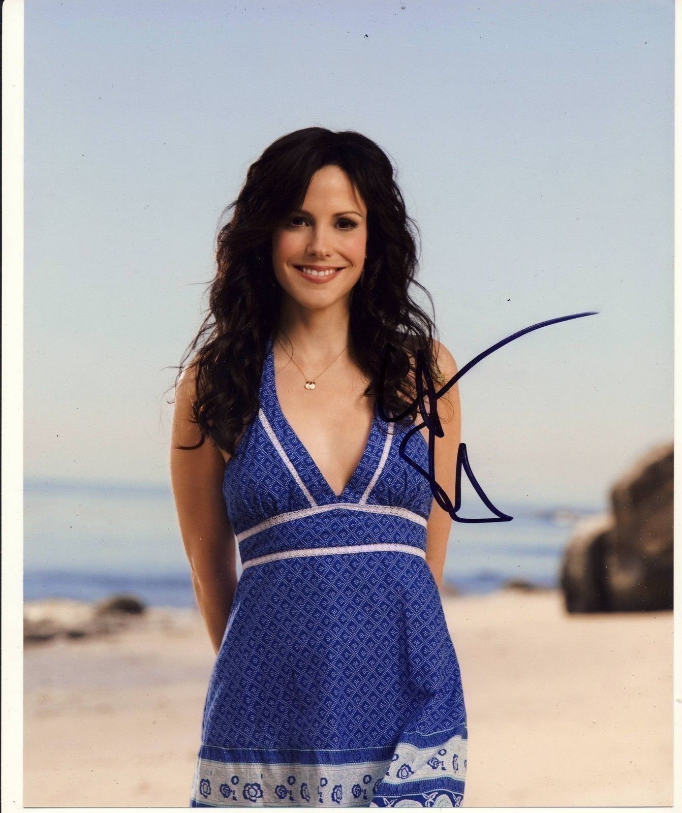 Mary-Louise Parker Autograph WEEDS Signed 10x8 Photo Poster painting AFTAL [1951]