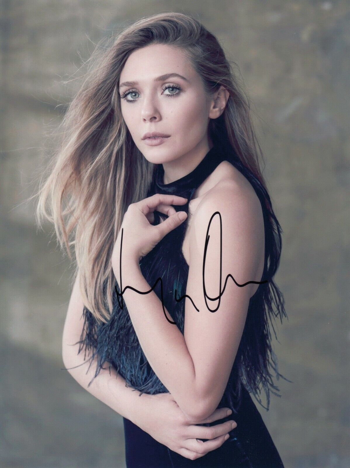Elizabeth Olsen Signed Auto 8 x 10 Photo Poster paintinggraph