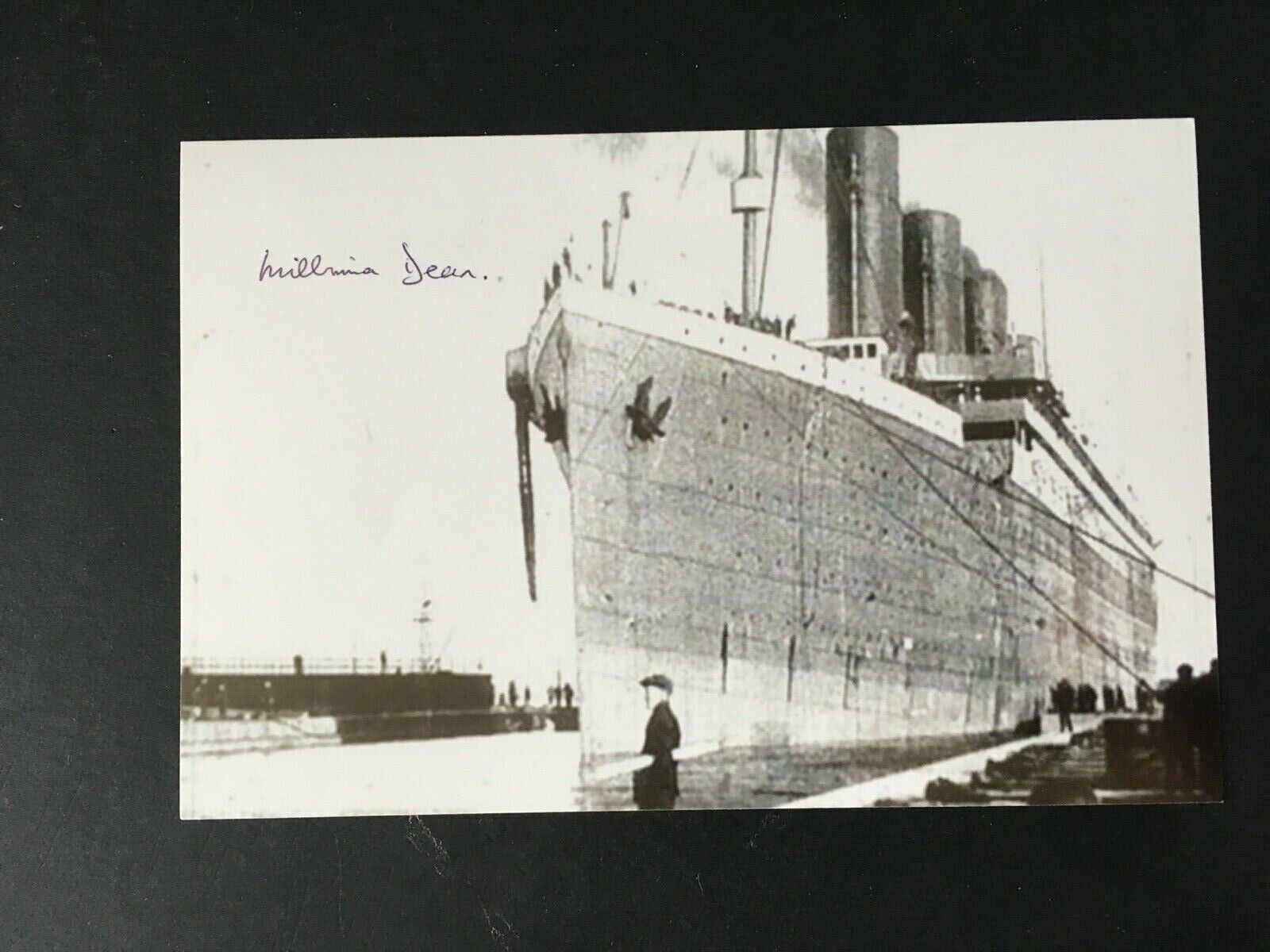 MILLVINA DEAN - TITANIC SURVIVOR - EXCELLENT SIGNED B/W Photo Poster painting