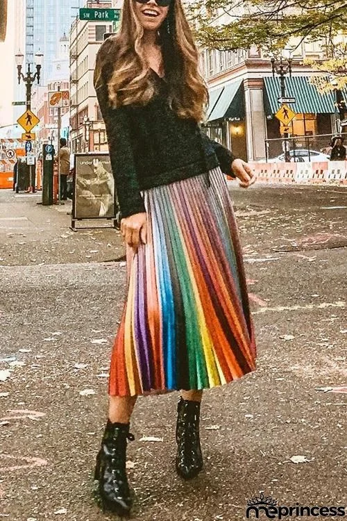 Gradient Stripe Pleated Skirts