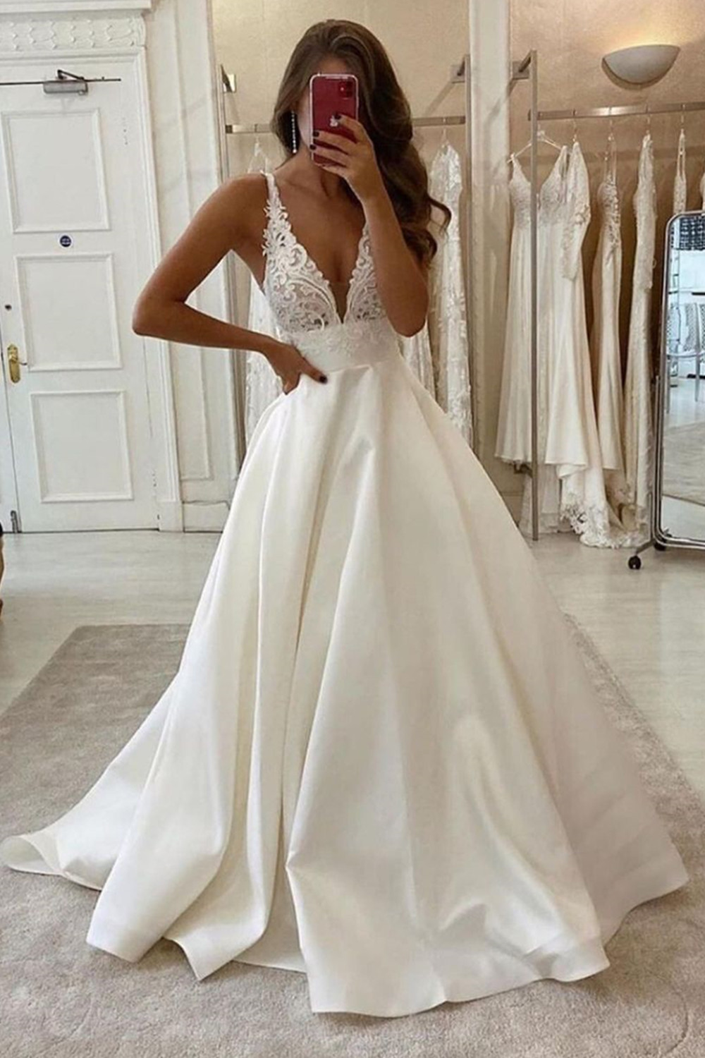  Deep V-neck Spaghetti-Straps A-Line Backless Wedding Dress with Pockets