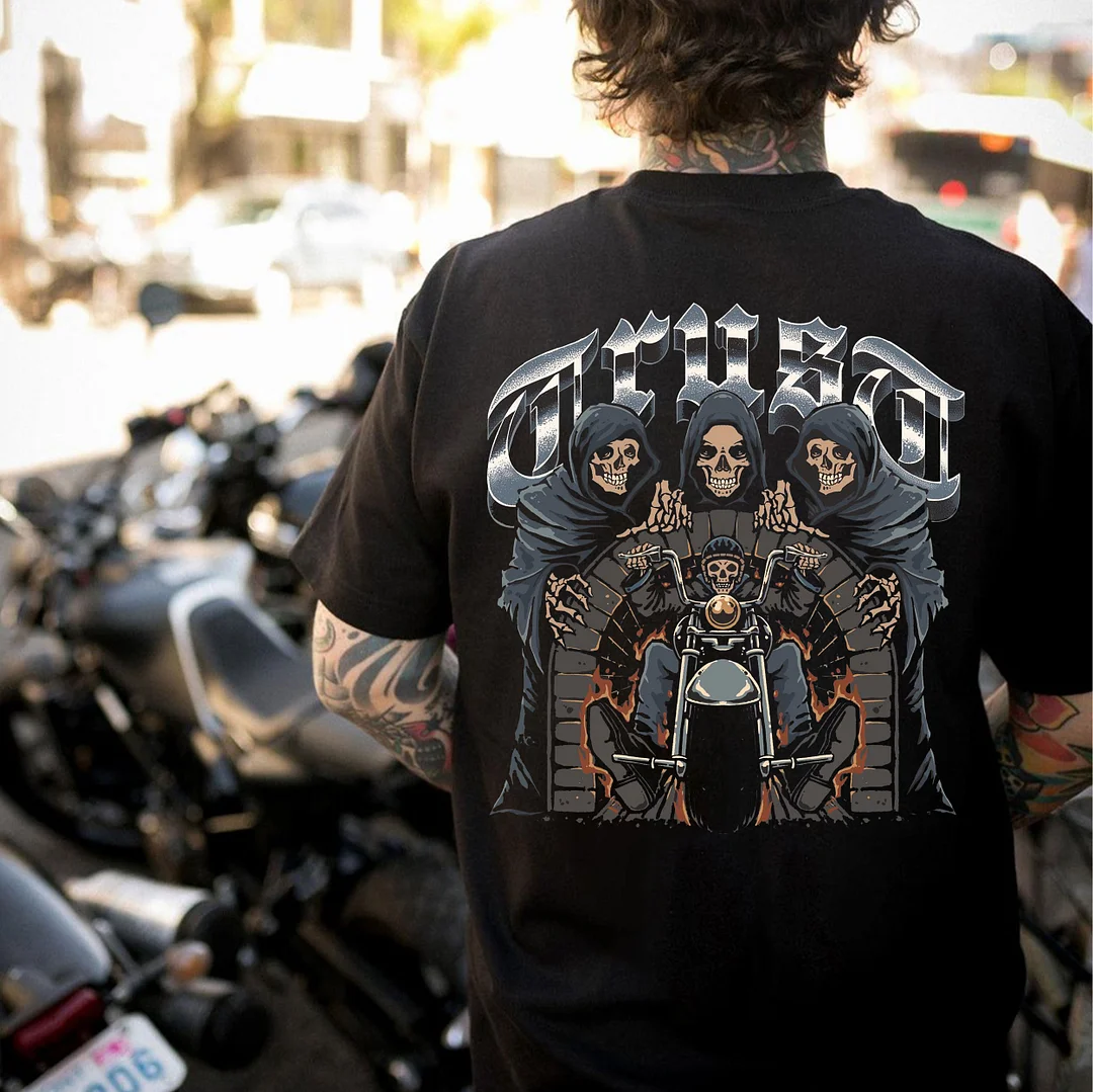 Skulls Looking at Motor Rider Black Print T-Shirt