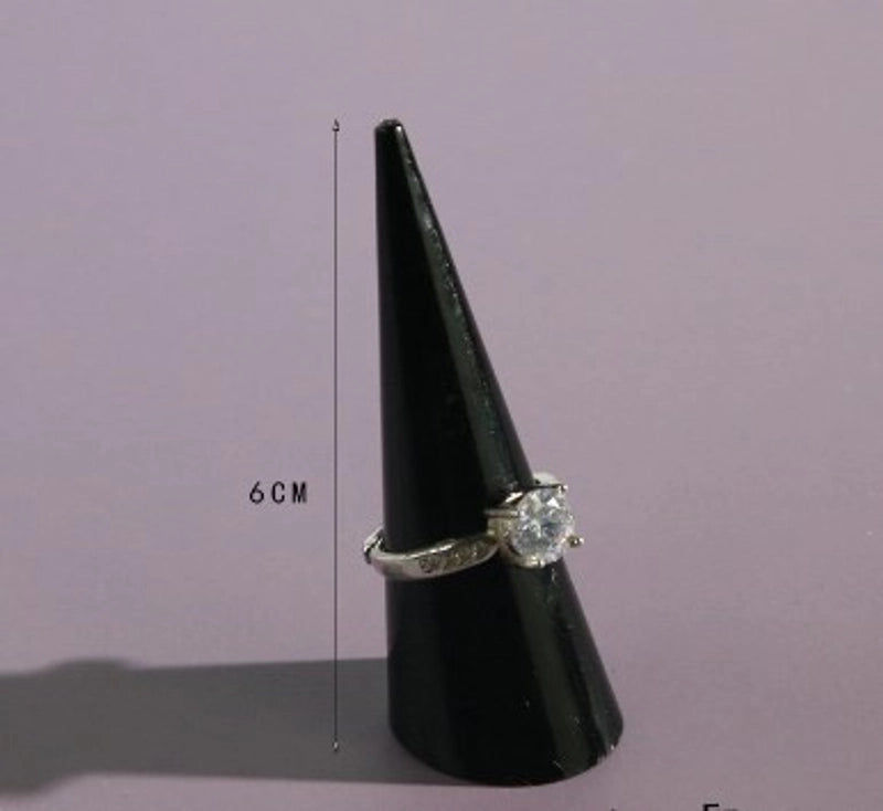 Minimalist Solid Color Plastic Jewelry Rack