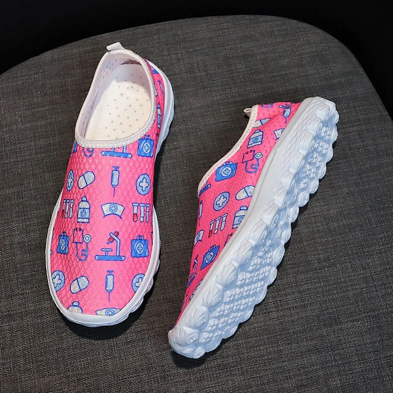 New Cartoon Nurse Doctor Print Women Sneakers Slip on Light Mesh Shoes Summer Breathable Flats Shoes Zapatos Planos