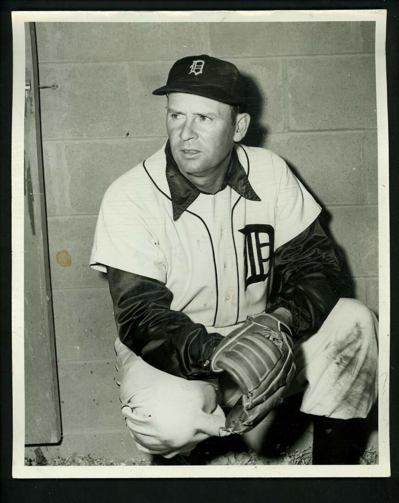 Joe Gordon Detroit Tigers coach 1954 Press Original Photo Poster painting