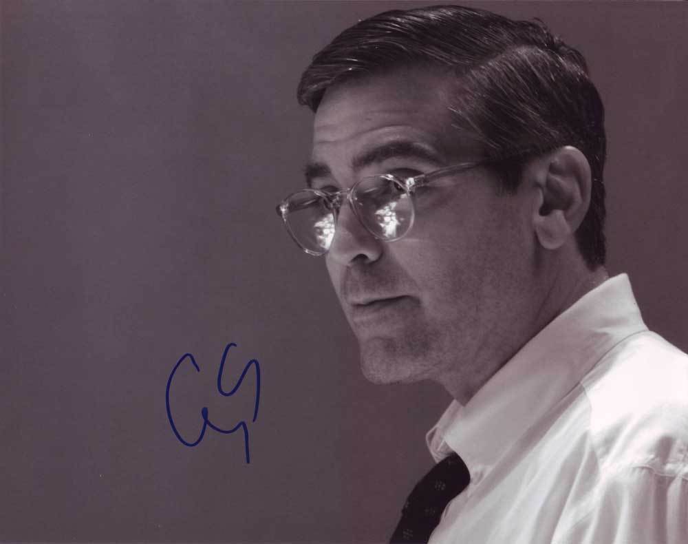 George Clooney AUTHENTIC Autographed Photo Poster painting SHA #95862