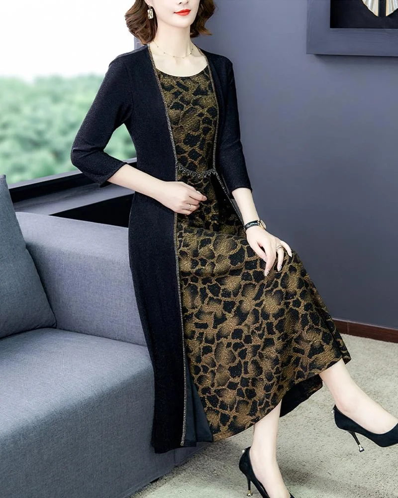 Knitted Slim Fit Dress with Elegant Lace and Leopard Print Dress