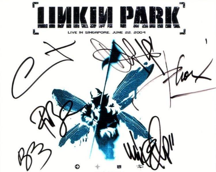 REPRINT - LINKIN PARK Chester Bennington Signed 8 x 10 Glossy Photo Poster painting Poster RP