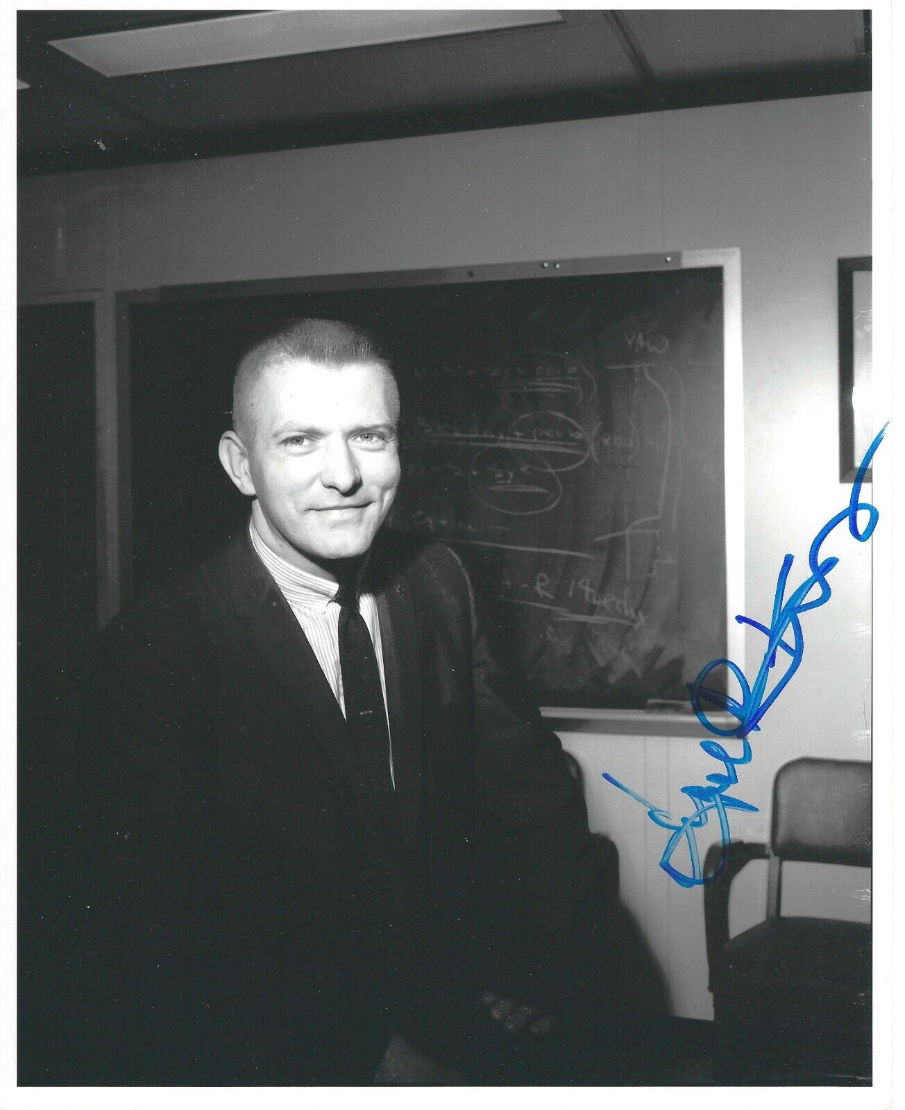 GENE KRANZ NASA FLIGHT DIRECTOR SIGNED 8x10 Photo Poster painting UACC & AFTAL RD AUTOGRAPH