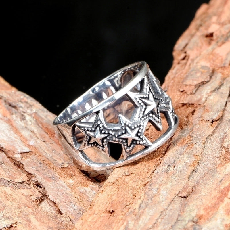 European And American Titanium Steel Domineering Personalized Men’s Six-pointed Star Ring Stainless Steel Men’s Ring