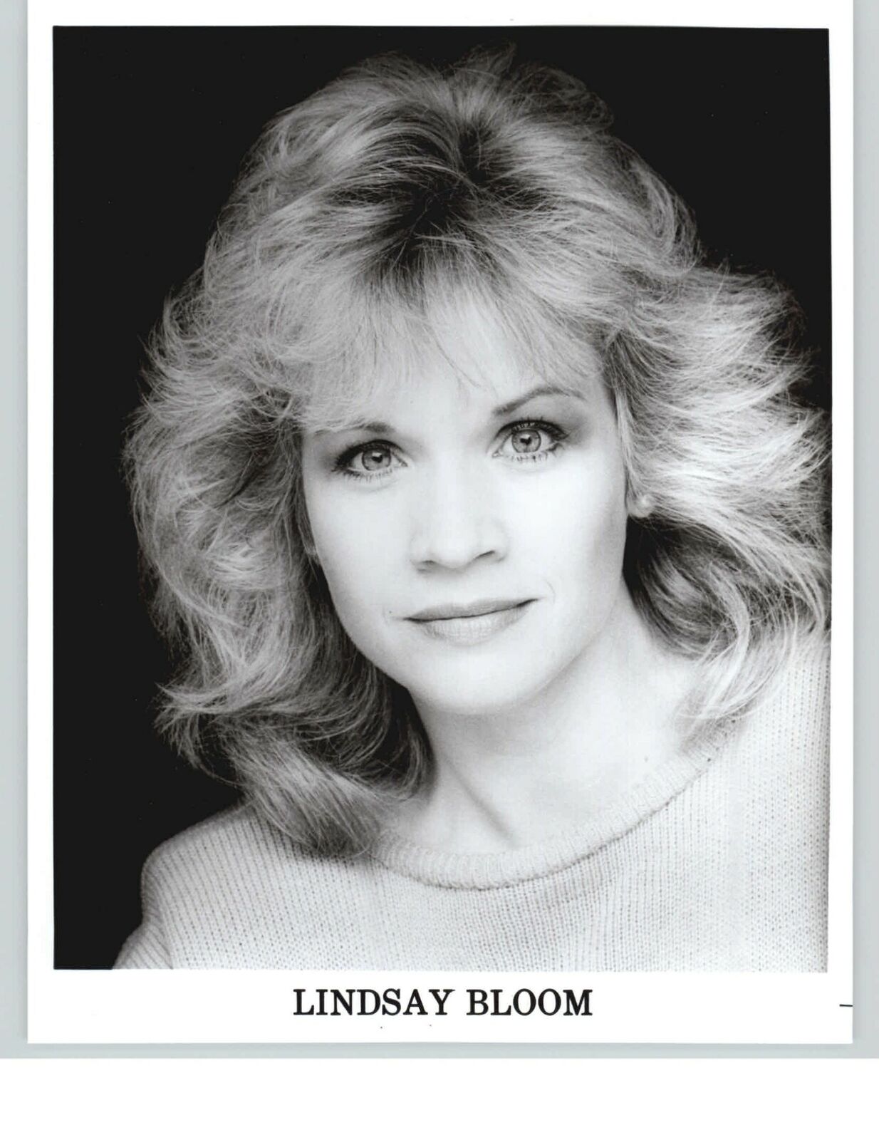 Lindsay Bloom - 8x10 Headshot Photo Poster painting - H.O.T.S