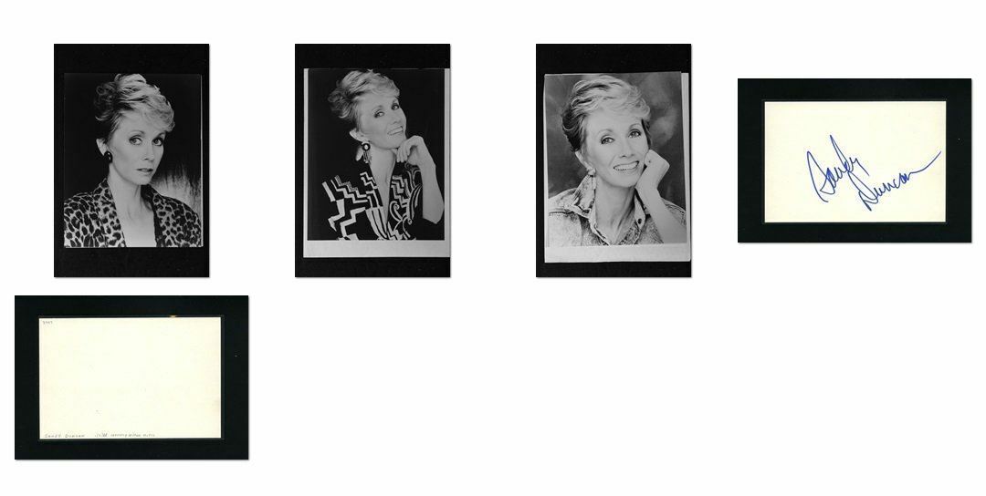 Sandy Duncan - Signed Autograph and Headshot Photo Poster painting set - The Hogan Family