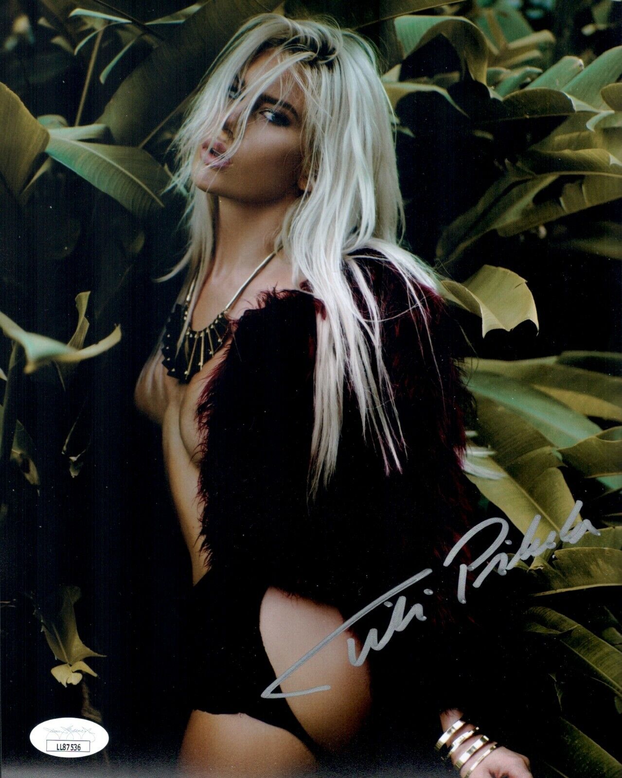 TITI PIKULA Hand Signed SEXY Model 8x10 Photo Poster painting IN PERSON Autograph JSA COA Cert